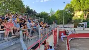 Fête votive de Clarensac : la jeunesse met le feu aux arènes