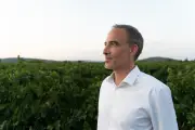 Glucksmann chez les sinistrés de l'Aude avant la rentrée