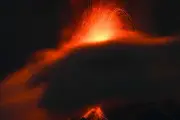 Guatemala: éruption du volcan de Fuego, alerte maximale