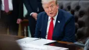 Guerre au Moyen-Orient : Trump suspend les frappes sur l’Iran