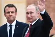 Guerre hybride russe : l'édito de Baptiste Bize sur les idiots utiles