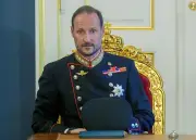 Haakon VIII, nouveau roi de Norvège face à une monarchie blessée