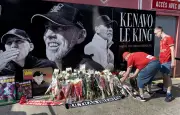 Hommage à Eric Roy : minute de silence à Nice, salle de presse renommée