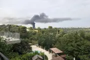 Incendie d'entrepôt à Cagnes-sur-Mer : 40 pompiers mobilisés