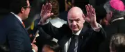 Infantino accusé de favoritisme à l'UEFA, la Fifa dément