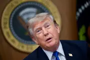 Iran: Trump suspend les frappes sous condition d'un accord sur Ormuz