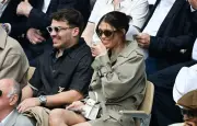 Iris Mittenaere et Antoine Dupont officialisent leur couple en photos