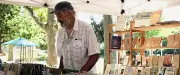 Jean-Pierre, plus ancien bouquiniste de l'Esplanade à Montpellier, se confie
