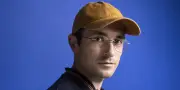 « La Croix percée » : un premier roman contemplatif