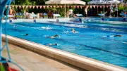 La Suisse veut interdire les lunettes connectées dans les piscines