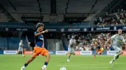 Laciné Megnan : Nicollin ferme la porte au PSG