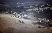 L'armée israélienne frappe le Hezbollah au Liban malgré la trêve
