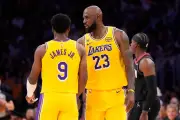 Le frère du gendre de Trump rachète les Lakers pour un montant record