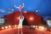 Le plus petit cirque de France s'installe à Menton pour sa dernière étape estivale