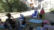 Lecture au parc : éveiller les enfants à la culture à Saint-Chély-d'Apcher