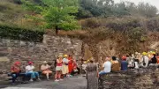 Les Boudeuses animent le GR 736 avec un spectacle immersif