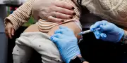 L'OMS s'inquiète de l'offensive de Trump contre la vaccination