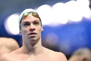 Léon Marchand forfait pour l'Euro de natation, un coup dur