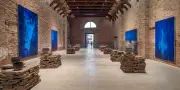 Lorna Simpson à Venise : la peinture contre l'effacement des mémoires