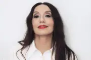 Luz Casal : « J’ai le devoir d’apporter de l’espoir » avant ses concerts sur la Côte d’Azur