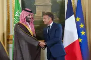 Macron annonce 3 parcs d'attractions saoudiens en Île-de-France