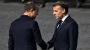 Macron veut une nouvelle loi sur les réseaux sociaux d'ici 2027