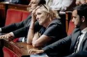 Marine Le Pen avance bille en dette pour préparer sa rentrée politique