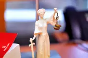 Mazan : ex-adjoint condamné pour images pédopornographiques