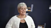 Mimie Mathy : « Je ne marcherai plus », elle se confie sur sa nouvelle vie en fauteuil roulant