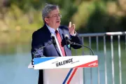 Mélenchon cible Attal, Glucksmann satisfait : les indiscrétions du Nouvel Obs