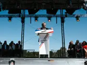 Mélenchon lance sa campagne 2027 sur l'écologie et l'économie