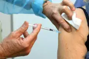 Moderna et Merck : leur vaccin ARNm contre le mélanome franchit un cap historique