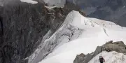 Mont-Blanc déstabilisé par un été caniculaire et des chutes de pierres