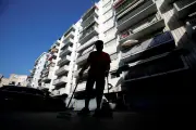 Nadège, gardienne à Nice depuis 34 ans, veille sur la résidence Le Ferber