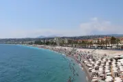 Nice : un homme de 67 ans réanimé après un arrêt cardiaque sur une plage