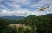 Népal : Manisha Magar, 6 ans, sauvée des décombres après le séisme