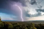 Orages : fonctionnement, prévision et impacts dans le Var