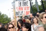 Pédocriminalité : des milliers de plaintes s'ensablent