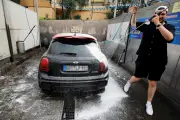 Pluie de sable : les stations de lavage de Menton voient leur activité tripler