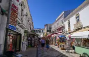 Portugal : un chauffard ivre blesse 12 personnes à Albufeira