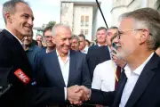 Primaire socialiste : Faure et Glucksmann, la bataille est lancée