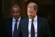 Prince Harry et Elton John condamnés à payer le Daily Mail