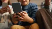 Procès Meta : accusé de rendre les enfants accros, le géant face à la justice