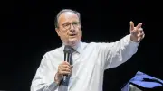 Présidentielle 2027 : Hollande amorce son retour à Blois et Sens