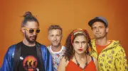Que Tengo en concert acoustique au Benefire à Sauclières