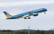 Queue d'un Boeing 787 de Vietnam Airlines heurte le sol à Munich