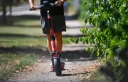 Rennes : un jeune à trottinette grièvement blessé après un choc avec un fourgon de CRS