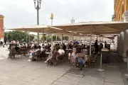 Sable du Sahara à Nice : les restaurateurs peinent à nettoyer