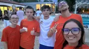 Salindres : les nageurs brillent en nocturne à Thuir