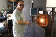 Souffleur de verre dans le Var : un art ancestral à découvrir